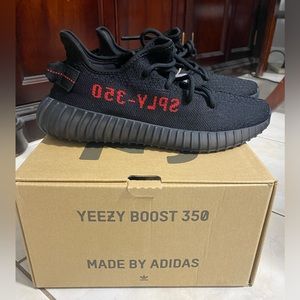 ***SOLD***Yeezy Boost 350 V2 Black Red
